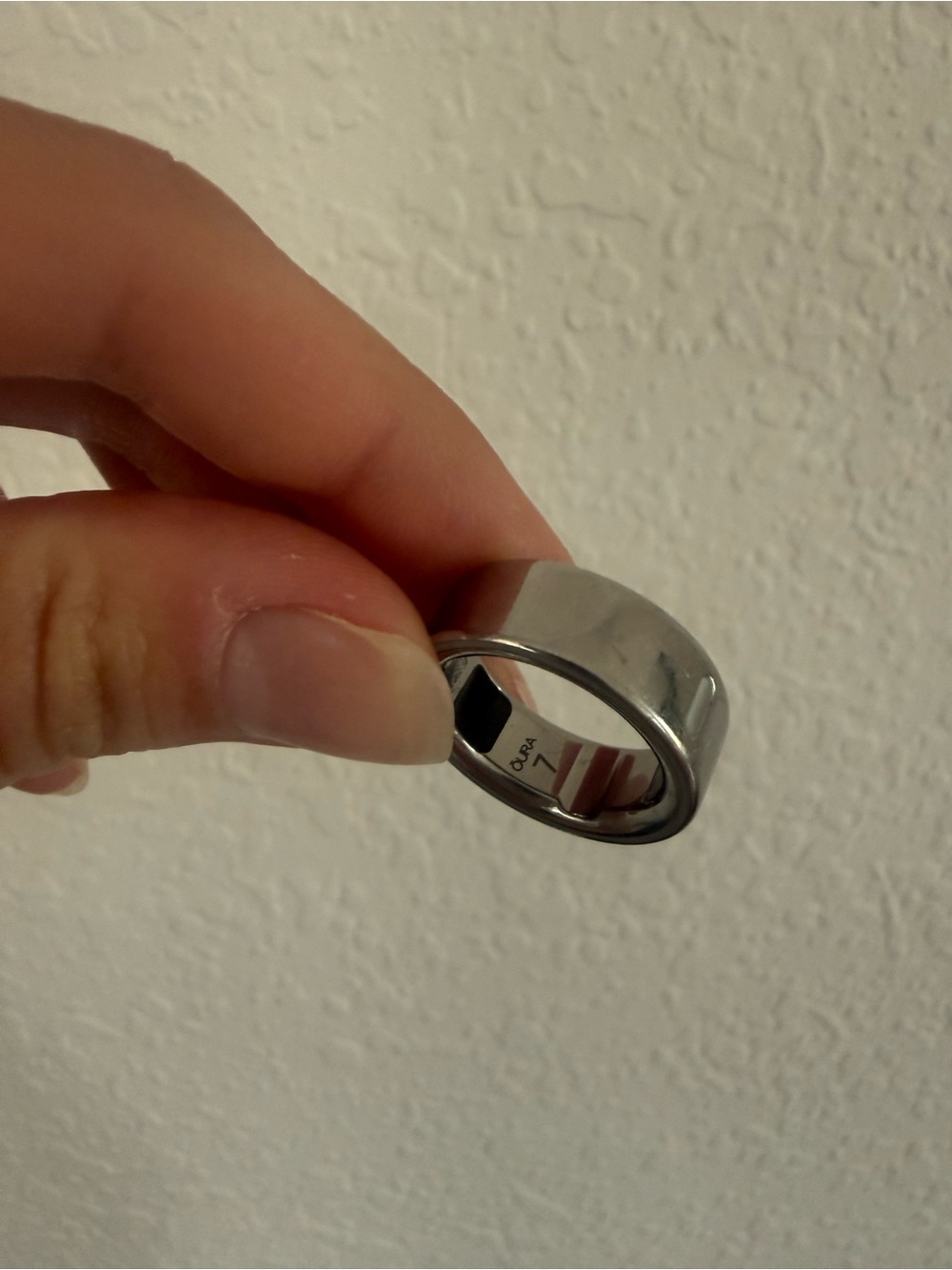 Oura Ring 4 - Silver - Size 7 - Sleep, Activity, Women’s Health, AI Advisor - Picture 6 of 7